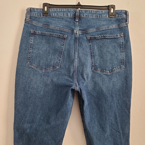 Old Navy O.G straight high rise secret slim-package Distressed Jeans siz… - Picture 3 of 10